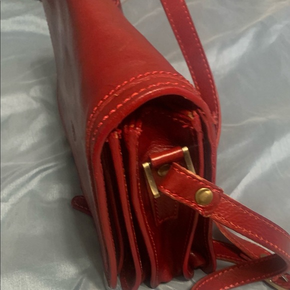 Beautiful Red Italian leather purse from Italy! - Picture 3 of 8